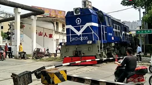 钢铁动脉的回响 湖北十堰三线建设时期的铁路、工厂与机车配件